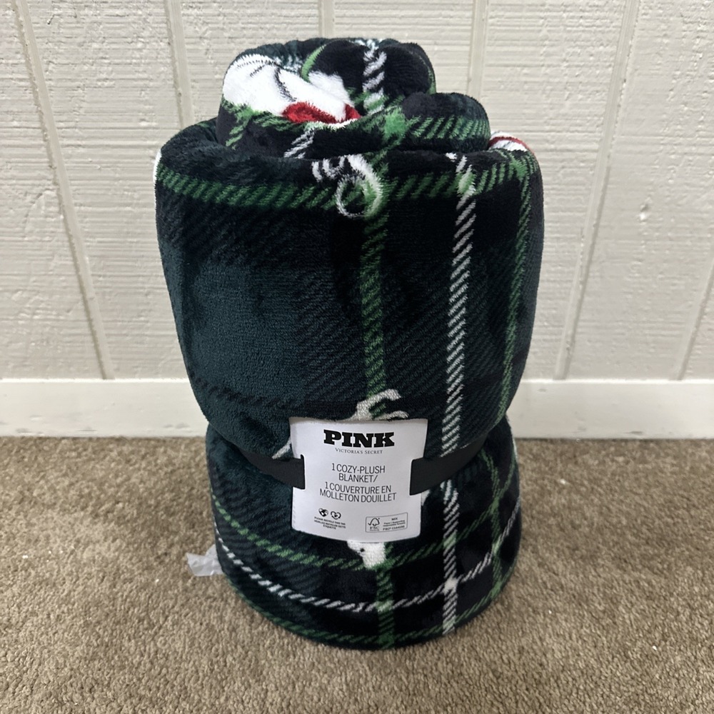 New Victoria's  Secret Pink Green Fleece Sherpa Blanket Dog Logo Christmas